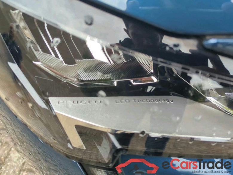 PEUGEOT 5008 96 kW #4