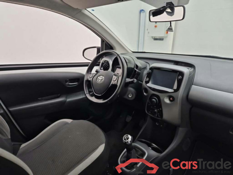 TOYOTA Aygo 1.0 VVT-i x-play #3