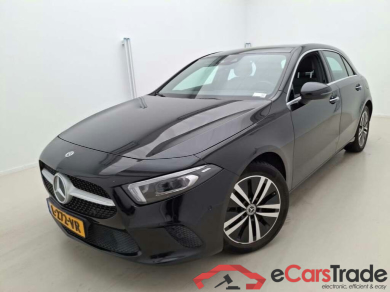 MERCEDES-BENZ A-klasse 250 e Bns Sol Luxury #1
