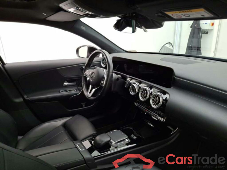 MERCEDES-BENZ A-klasse 250 e Bns Sol Luxury #3