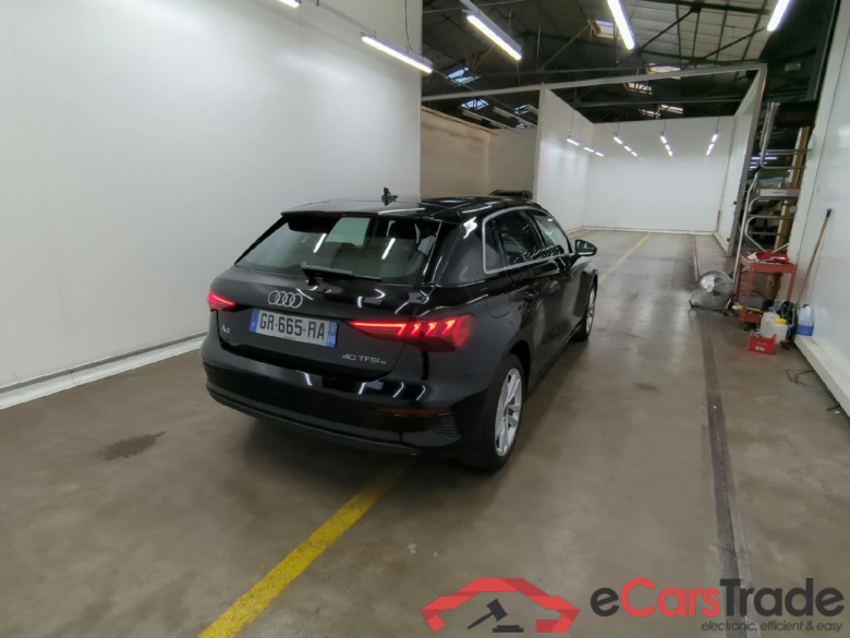 AUDI A3 Sportback / 2020 / 5P / Berline 40 TFSI e 204 S Tronic Business Line #4