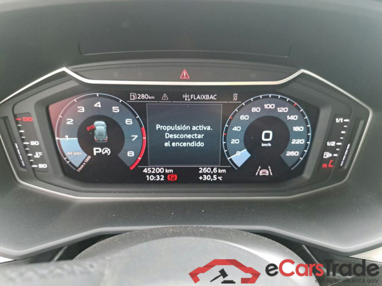 AUDI A1 / 2018 / 5P / berlina con portón Sportback Adrenalin 30 TFSI 81kW S tron(SP) #4