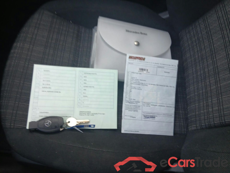 MERCEDES-BENZ Vito / 2014 / 4P / furgón 111 CDI Larga #5