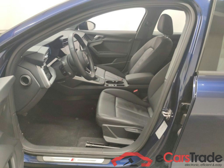 Audi A3 Berline 2.0 TDi 30 85kW S line 4d #3