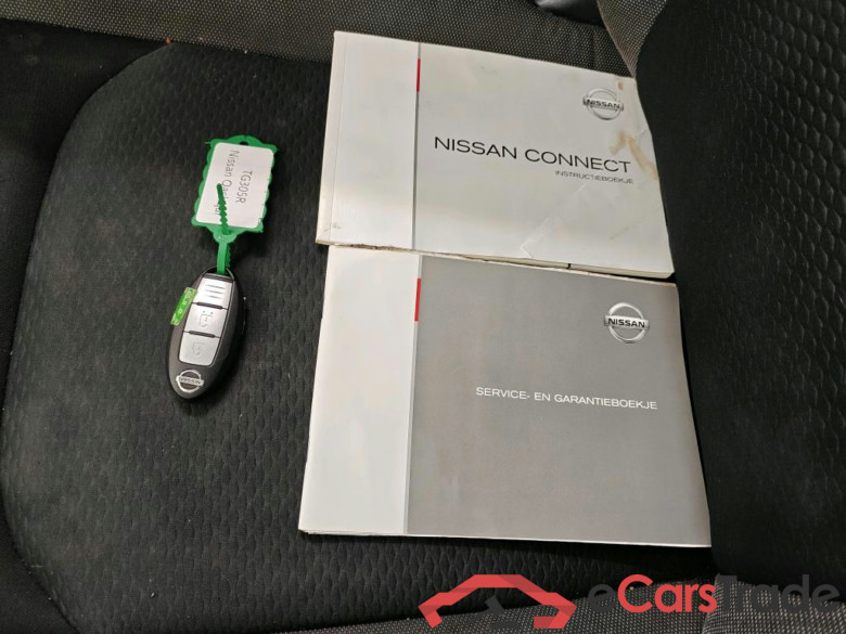 Nissan Qashqai 1.2 DIG-T 115 N-CONNECTA 5d + Pano, Design Pack #4
