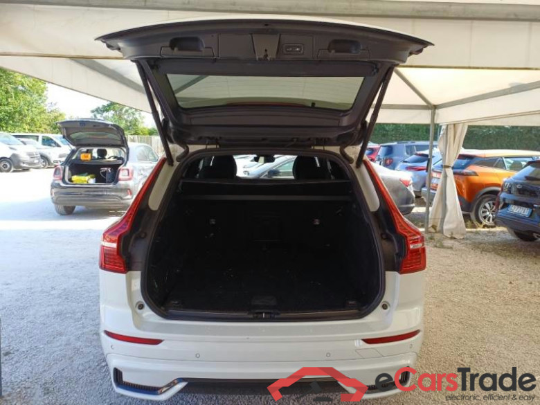 VOLVO XC60 / 2021 / 5P / SUV B4 D AUTOMATICO R-DESIGN #5