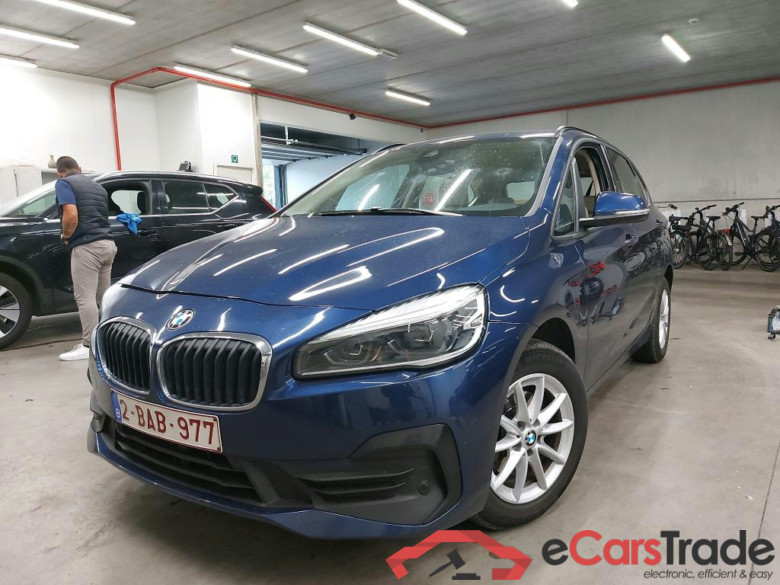 BMW - BMW 2 ACTIVE TOURER 216d 116PK Advantage Pack Busienss With Heated Seats & Cruise Control & Removable Trailer Hook & PDC Front & Rear