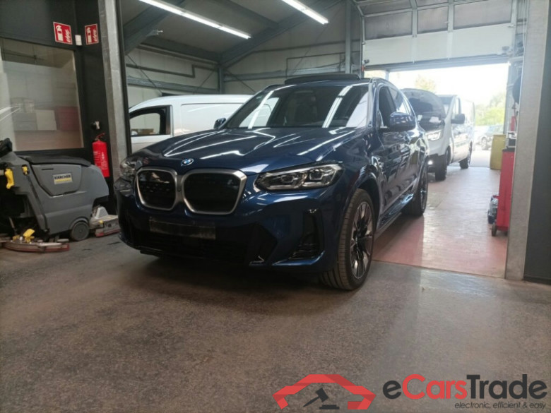 BMW iX3  #2