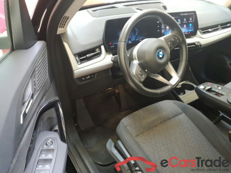BMW iX1  #5