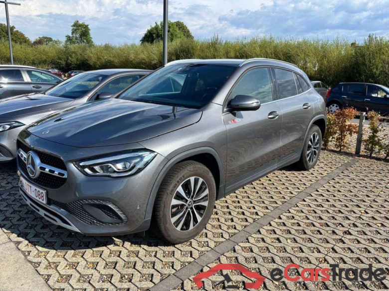 MERCEDES-BENZ GLA PHEV (H247) GLA 250 e PHEV Luxury Line #1
