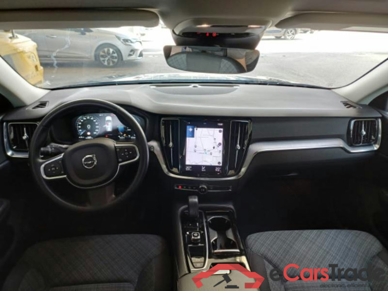 VOLVO V60 / 2019 / 5P / STATION WAGON T6 PLUG-IN AWD AUTOM.INSCR.EXPR. #3