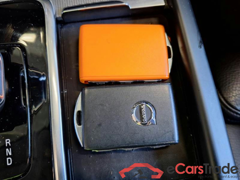 VOLVO XC90 / 2014 / 5P / SUV T8 RECHARGE AWD 7P PLUS DARK #6