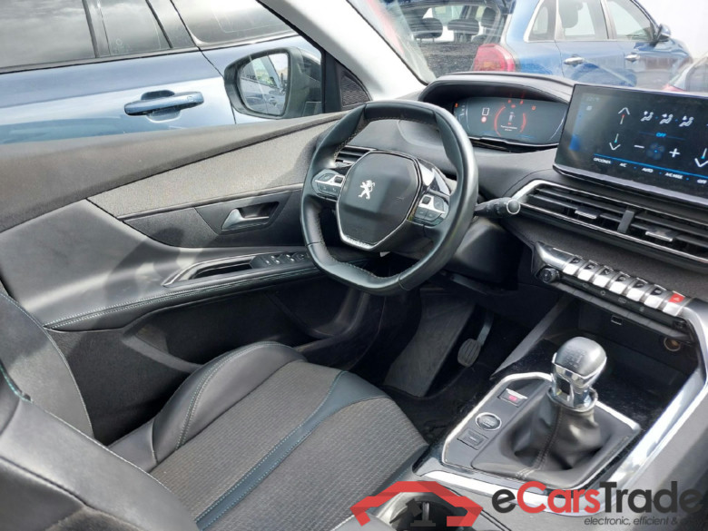 PEUGEOT 5008 / 2020 / 5P / todoterreno 1.2 PureTech 96KW S&S Allure Pack #3