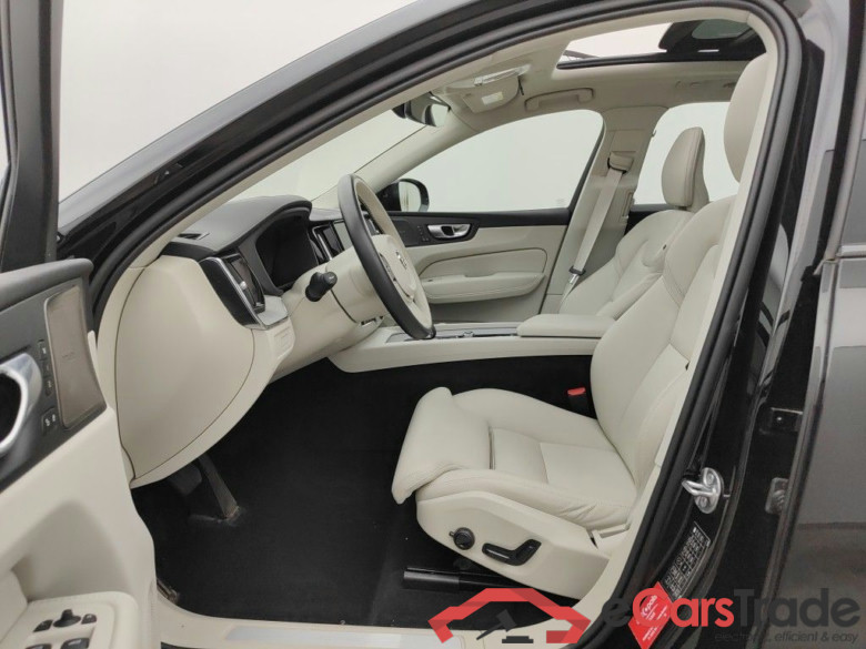 VOLVO XC60 - 2021 2.0 T6 PHEV AWD Ultimate Dark 5d #3