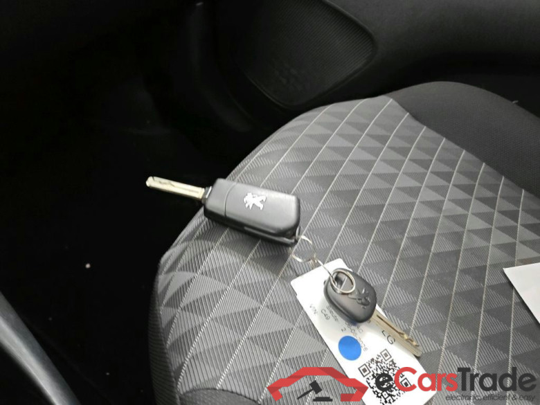 PEUGEOT 108 53 kW #5