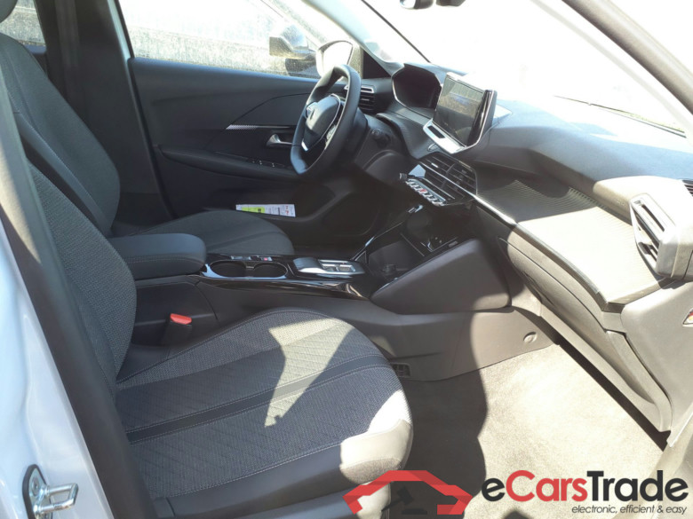 PEUGEOT 208  PEUGEOT 208  Allure Hybrid 110 ch e-DCS6 + pack access #5