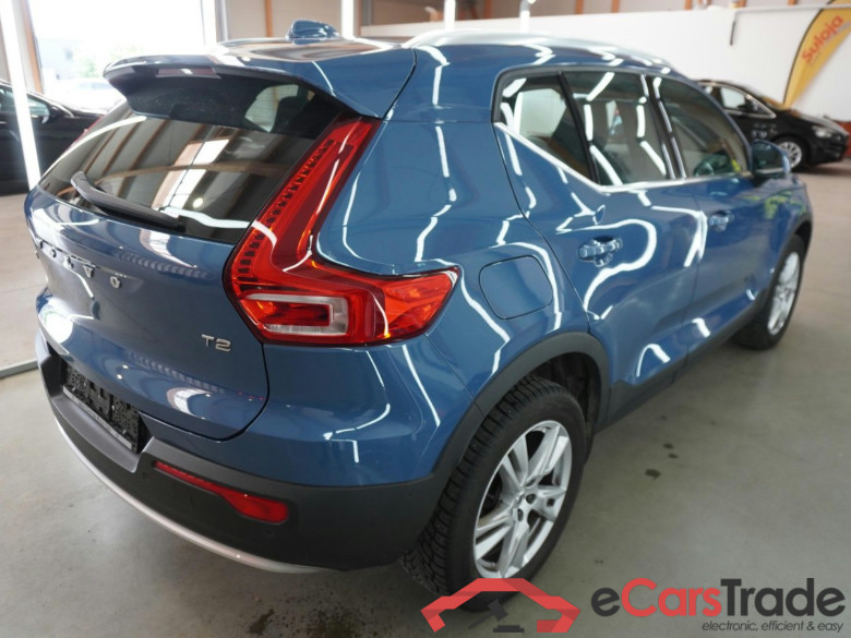XC40 Plus Bright 2WD 1.5 95KW AT8 E6d #2