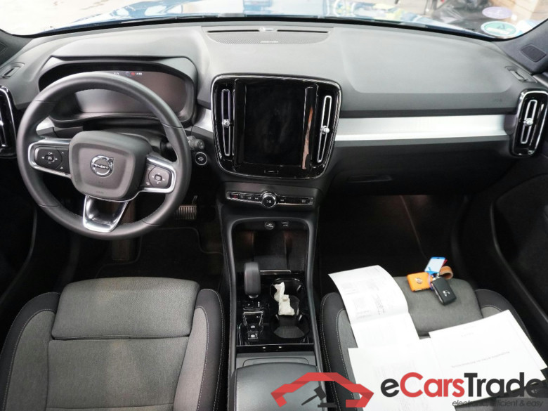 XC40 Plus Bright 2WD 1.5 95KW AT8 E6d #3