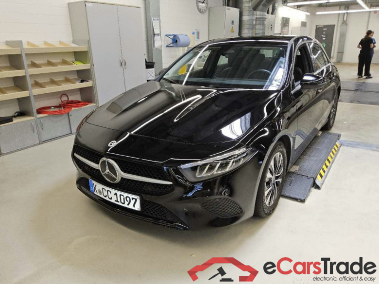Mercedes-Benz A (BM 177)(03.2018->) DE - LimS5 A 180 EU6e, (Facelift) 2024 - 2026