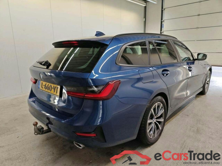 BMW 3-serie Touring 320e Bns Ed.P #2