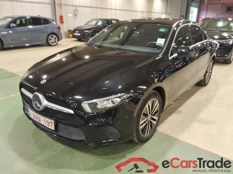 MERCEDES-BENZ A-CLASS LIMOUSINE 1.3 A 250 E BUSINESS SOLUTION DCT #1