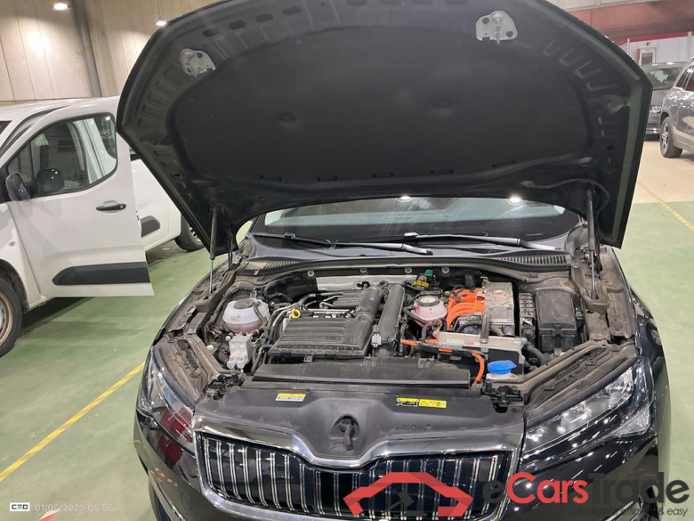 SKODA Superb 1.4 TSI PHEV 160KW DSG6 AMBITION #6
