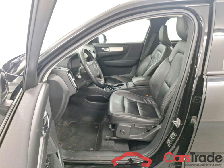VOLVO XC40 1.5 T2 Momentum Pro Geartronic #5