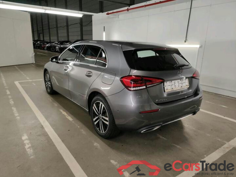 Mercedes A 250e Plug-In Hybrid Progressive Aut. Pano LED-MultiBeam Burmester Ambient Widescreen Navi Sport-Leather KeylessGo Camera Klima PDC ... #4