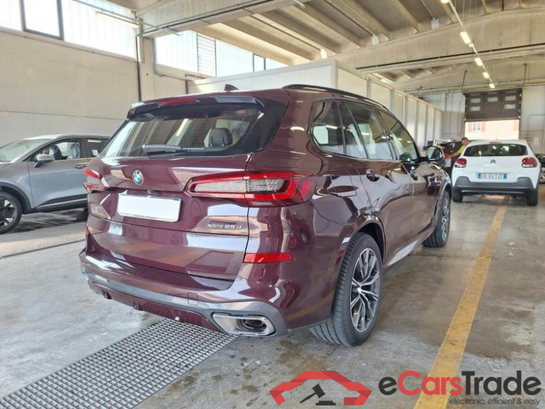 BMW X5 / 2018 / 5P / SUV XDRIVE 25D MSPORT AUTOM. #2