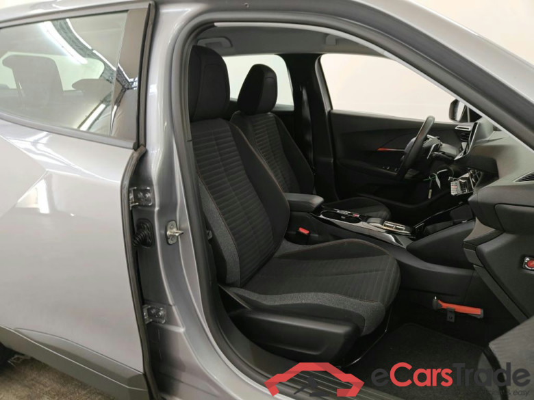 Peugeot 2008 Active Pack 1.2 PureTech 130 EAT8 5d #3