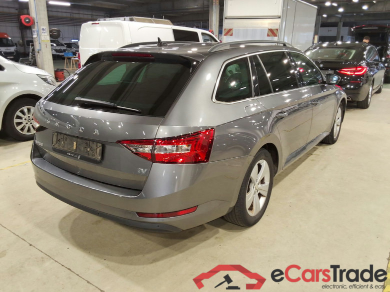 SKODA SUPERB COMBI 1.4 TSI PHEV 160KW DSG6 CLEVER #4