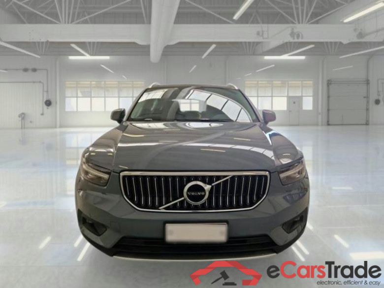 VOLVO XC40 / 2017 / 5P / SUV T5 PLUG-IN HYBRID AUTO RECH INSCRIP EXPR #6