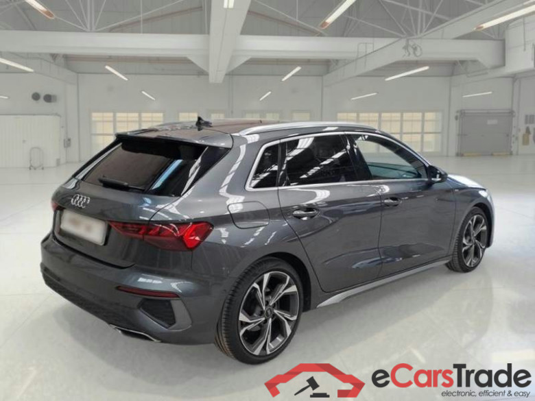 AUDI A3 / 2020 / 5P / BERLINA 35 TDI S TRONIC S LINE EDITION S.BACK #2