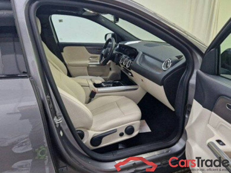 Mercedes-Benz GLA 200d  #2