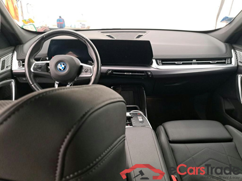 BMW X1 2022 5P SUV xDrive30e M Sport DKG7 #6