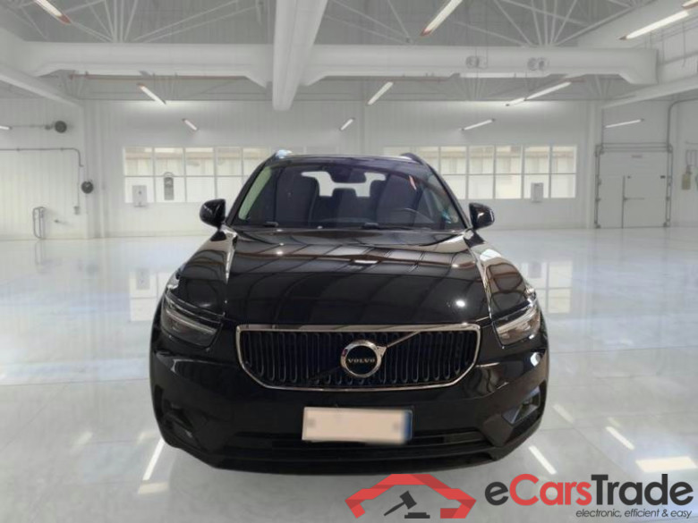 VOLVO XC40 / 2017 / 5P / SUV (V.M.)D3 Geartronic #6