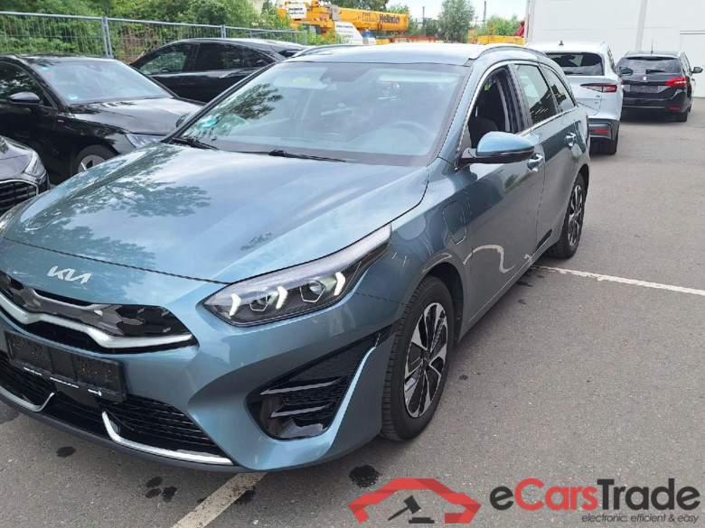 Ceed Sportswagon Plug-in Hybrid Vision 1.6 104KW AT6 E6d #1