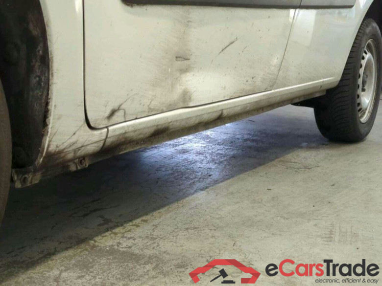 RENAULT KANGOO 1.5 dCi 75 Comfort #6