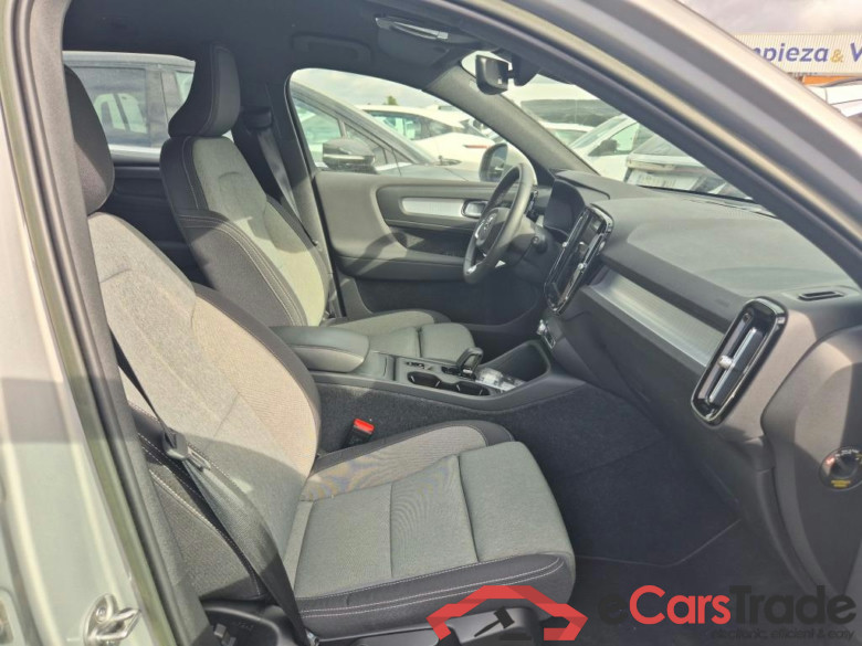 VOLVO XC40 / 2021 / 5P / todoterreno 2.0 B3 G Core Auto #6
