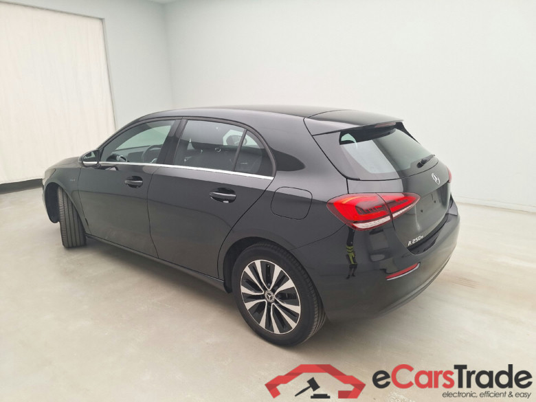 Mercedes, A-Class '18, Mercedes-Benz A-Klasse A 250 e 5d #3