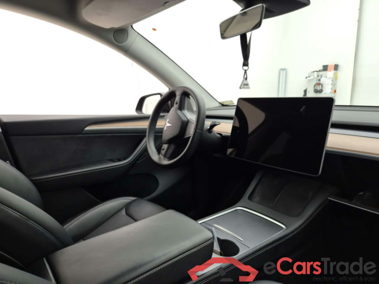 TESLA MODEL Y LONG RANGE DUALMOTOR AWD #3
