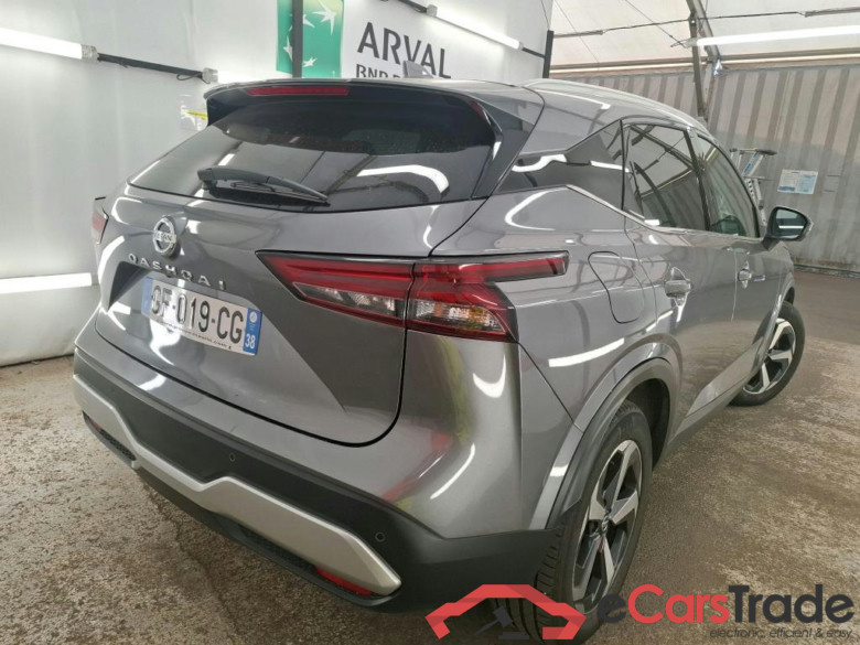 NISSAN Qashqai / 2021 / 5P / Crossover 1.3 MHEV 140 N-Connecta #3