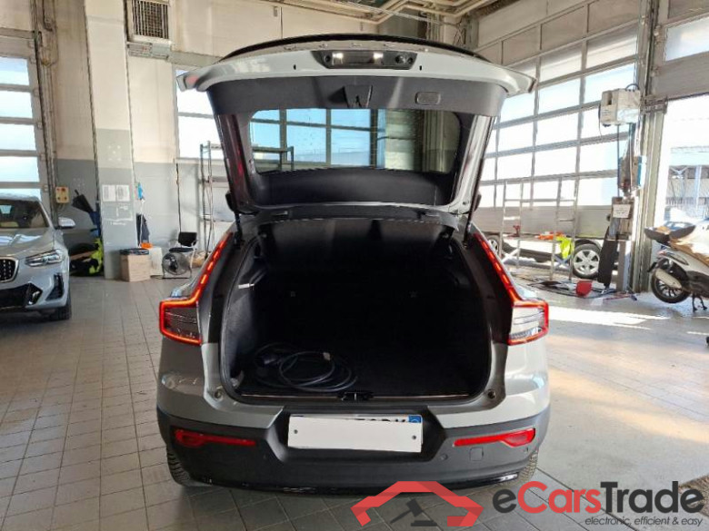 VOLVO C40 / 2021 / 5P / CROSSOVER SINGLE MOTOR EXTENDED RANGE CORE #4
