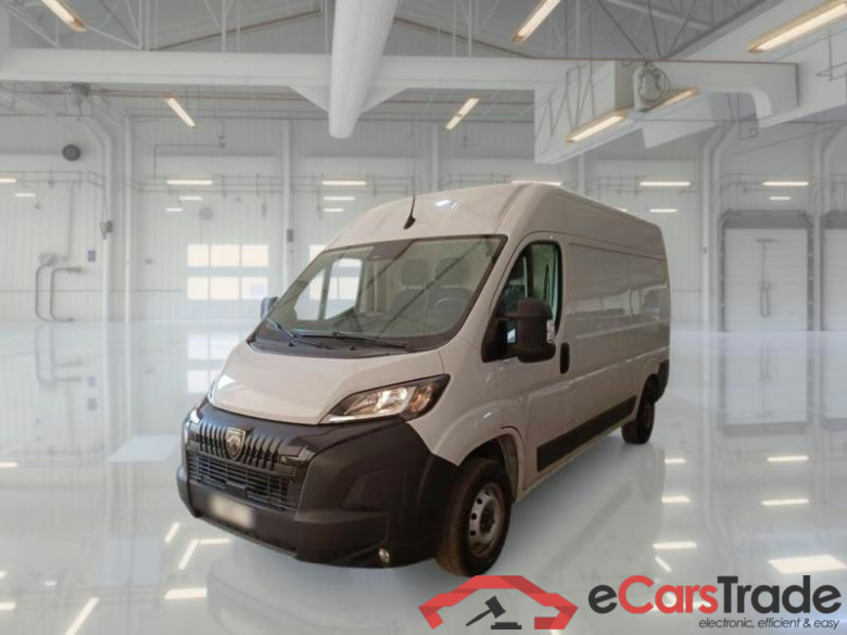 PEUGEOT BOXER / 2023 / 4P / FURGONE 2.2 BLUEHDI 120 SeS 330 L2H2