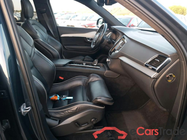 VOLVO XC90 / 2019 / 5P / todoterreno 2.0 T8 AWD Recharge R-Design Auto #6