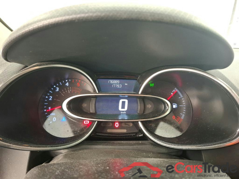 Clio IV Air MediaNav 1.5 dCi 75CV BVM5 E6 #6