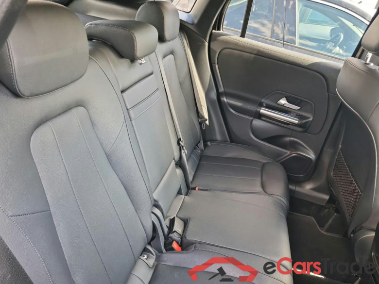 MERCEDES-BENZ GLA 1.3 GLA 250 E DCT BUSINESS SOLUTION #6
