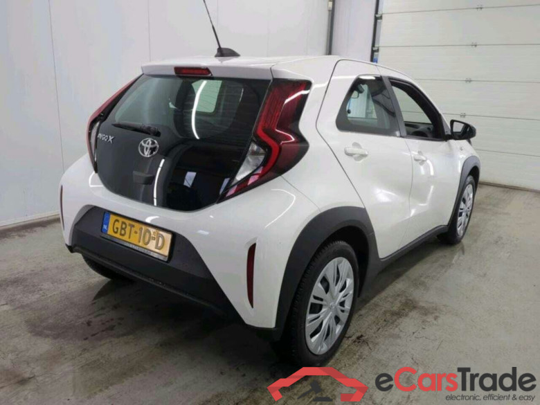TOYOTA Aygo X 1.0 VVT-i MT Premium #2