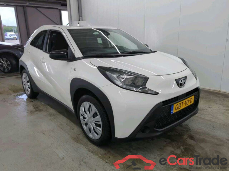TOYOTA Aygo X 1.0 VVT-i MT Premium #5