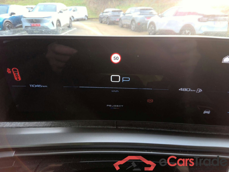 Peugeot 5008 GT Hybrid 145 ch e-DCS6 #4
